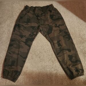 Umgee Camo Capri's 95% Cotton 5% Spandex